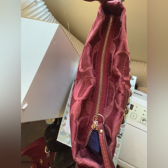 Coach Burgundy Signature Cs Canvas Silver Chain Shoulder Women's Bag - Picture 5 of 10